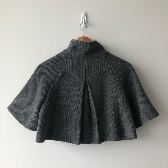 Gossip Girl Inspired Grey Wool Cropped Cloak - Picture 2 of 7